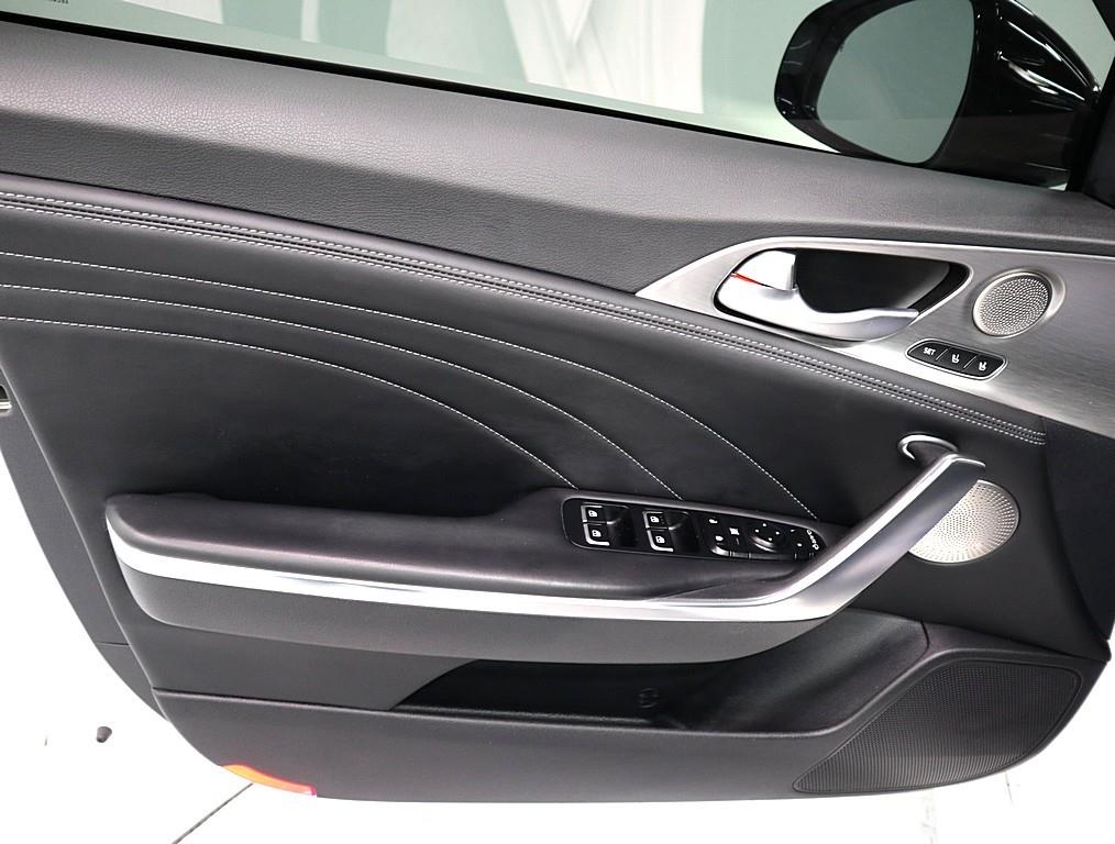 KIA Stinger - Vista 8