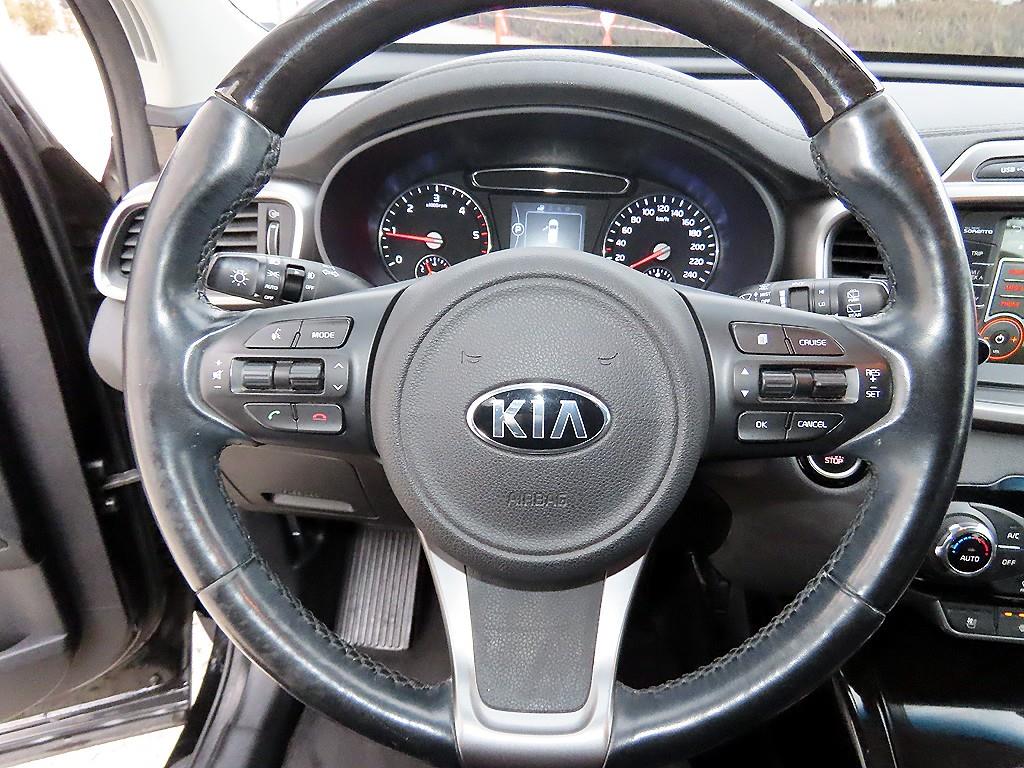 KIA Sorento - Vista 8