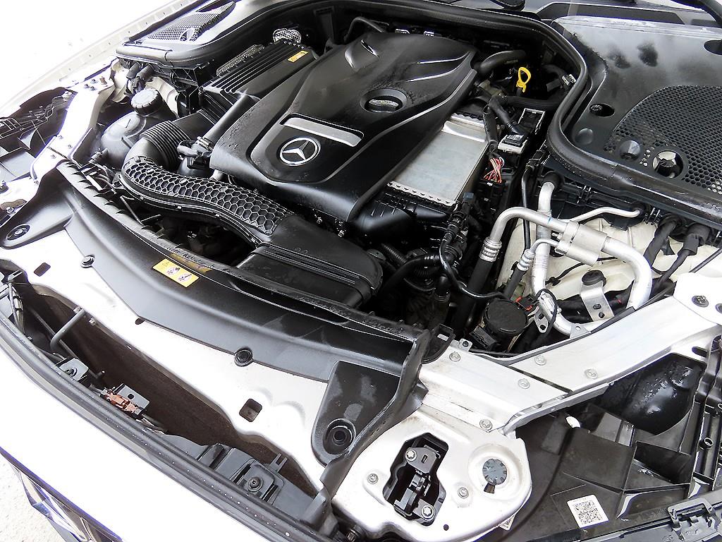 Mercedes Benz E class 2017 Blanco - Importación desde Corea - HF Imports Iquique - Foto 19