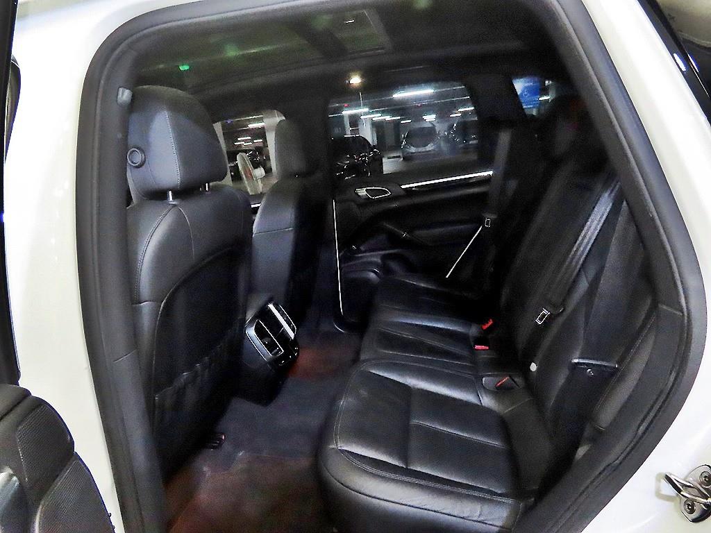 Porsche Cayenne - Vista 7
