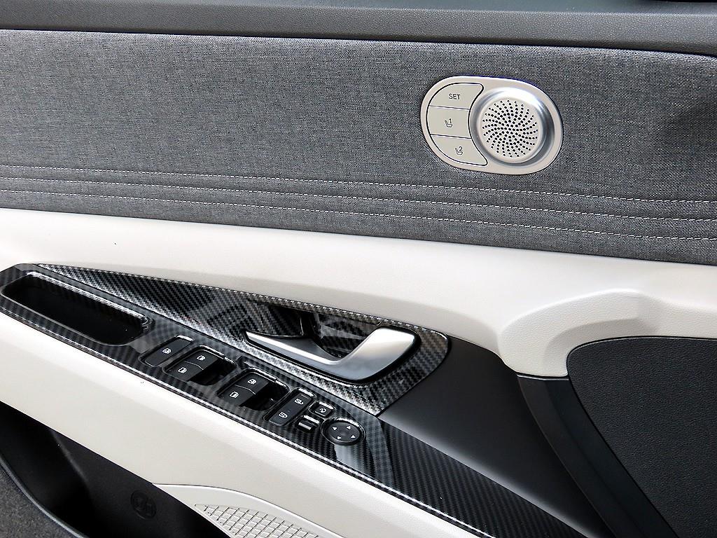 HYUNDAI Avante - Vista 11