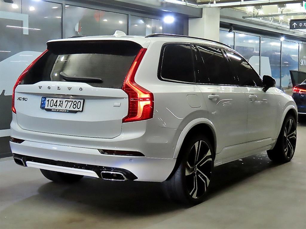 Volvo XC90 - Vista 4