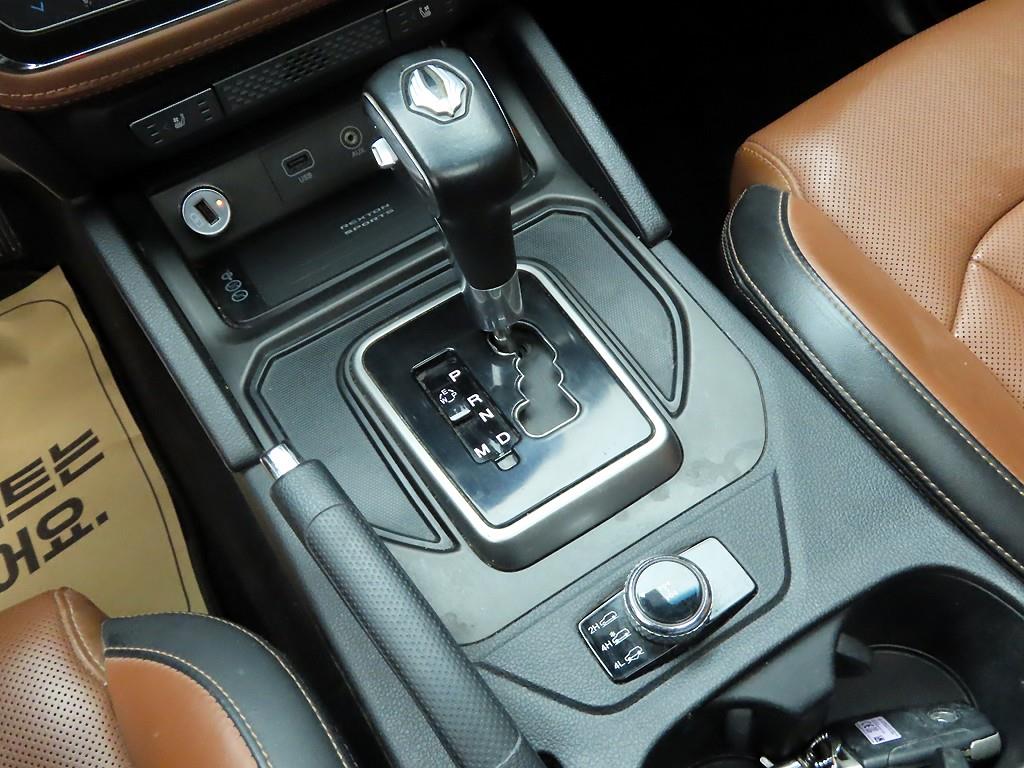 Ssangyong Rexton - Vista 10