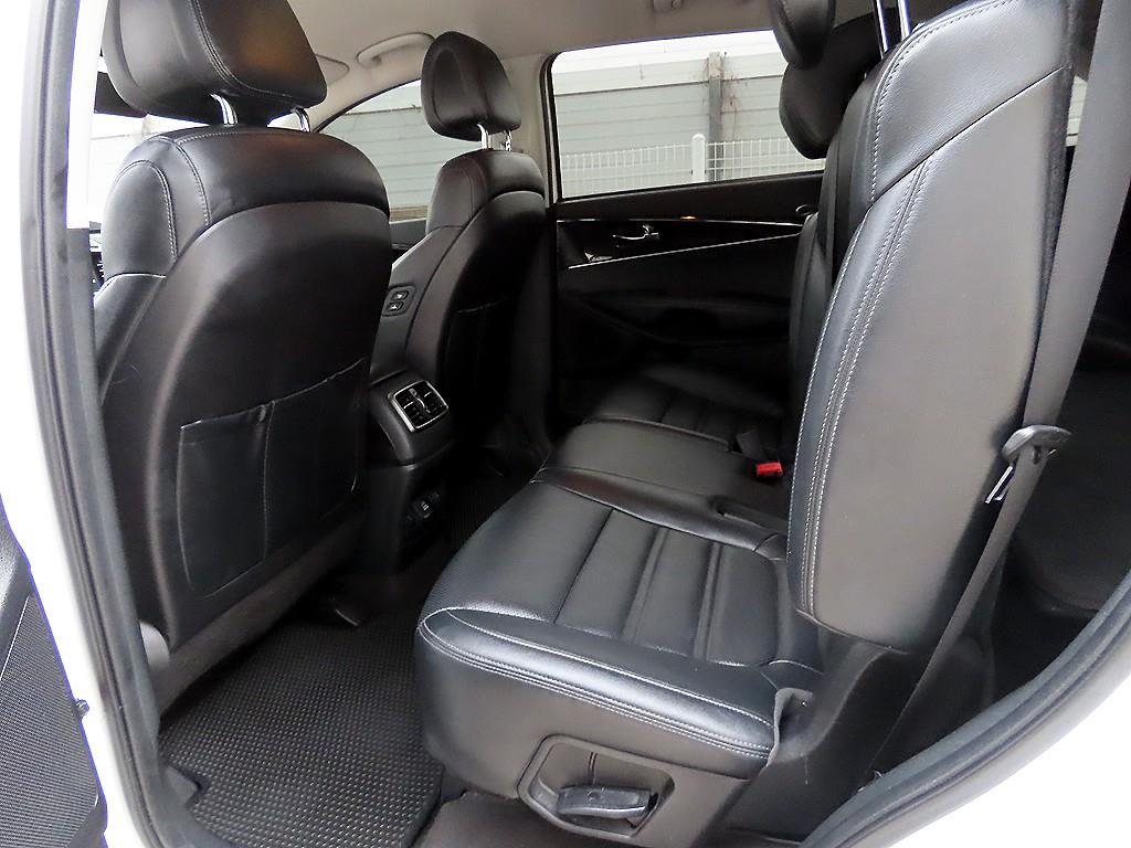 KIA Sorento - Vista 6
