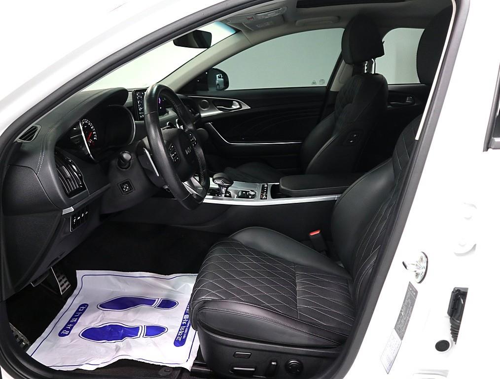 KIA Stinger - Vista 9