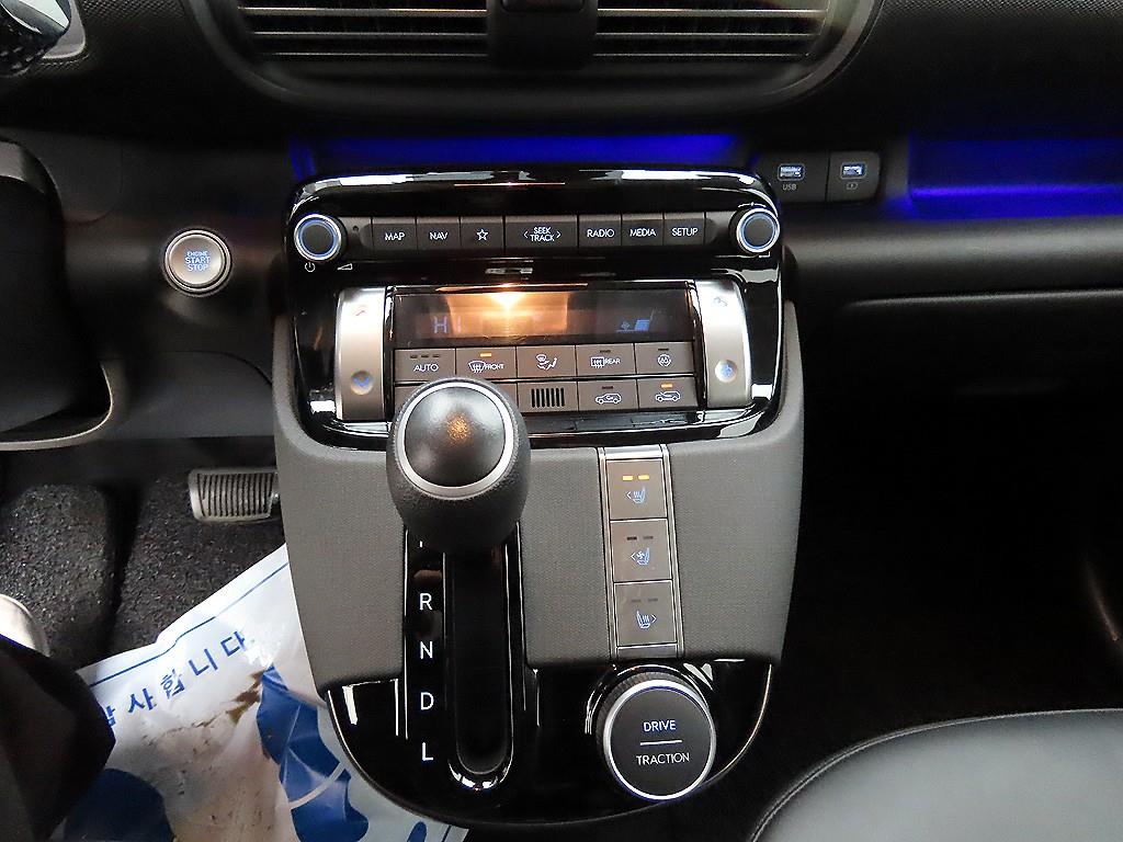 HYUNDAI Casper - Vista 10