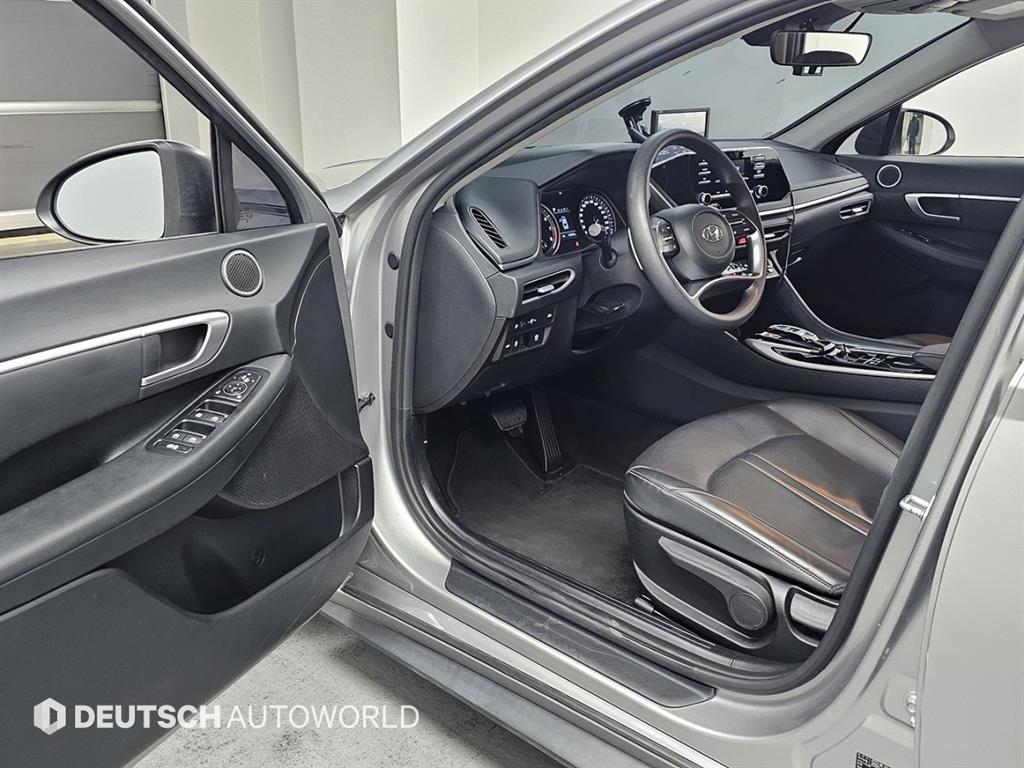 HYUNDAI Sonata - Vista 11