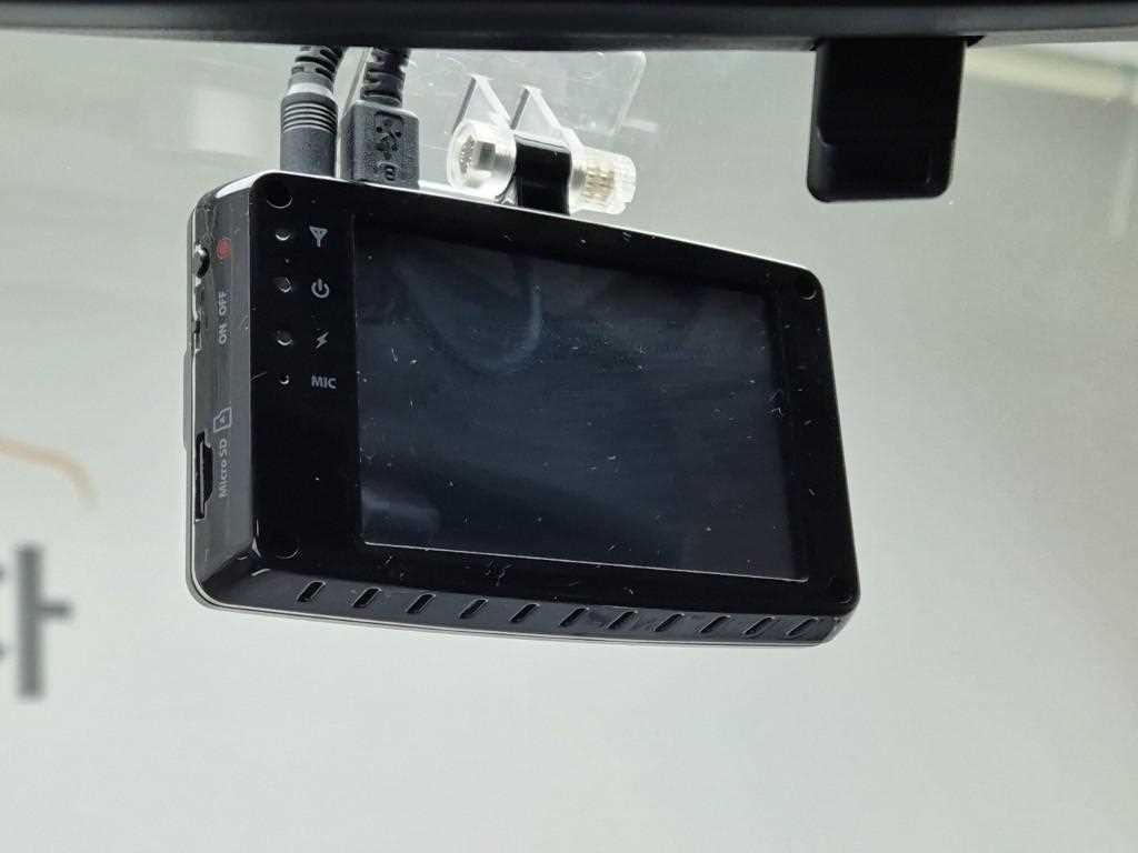 Ssangyong Tivoli 2016 Blanco - Importación desde Corea - HF Imports Iquique - Foto 15