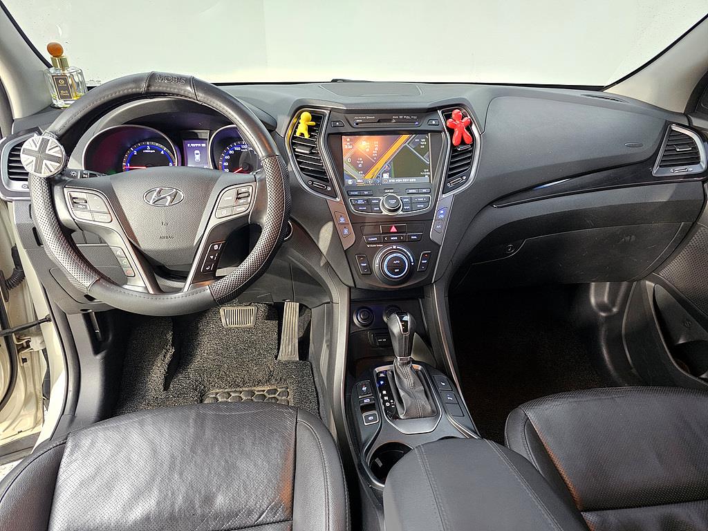 HYUNDAI Santa Fe - Vista 5