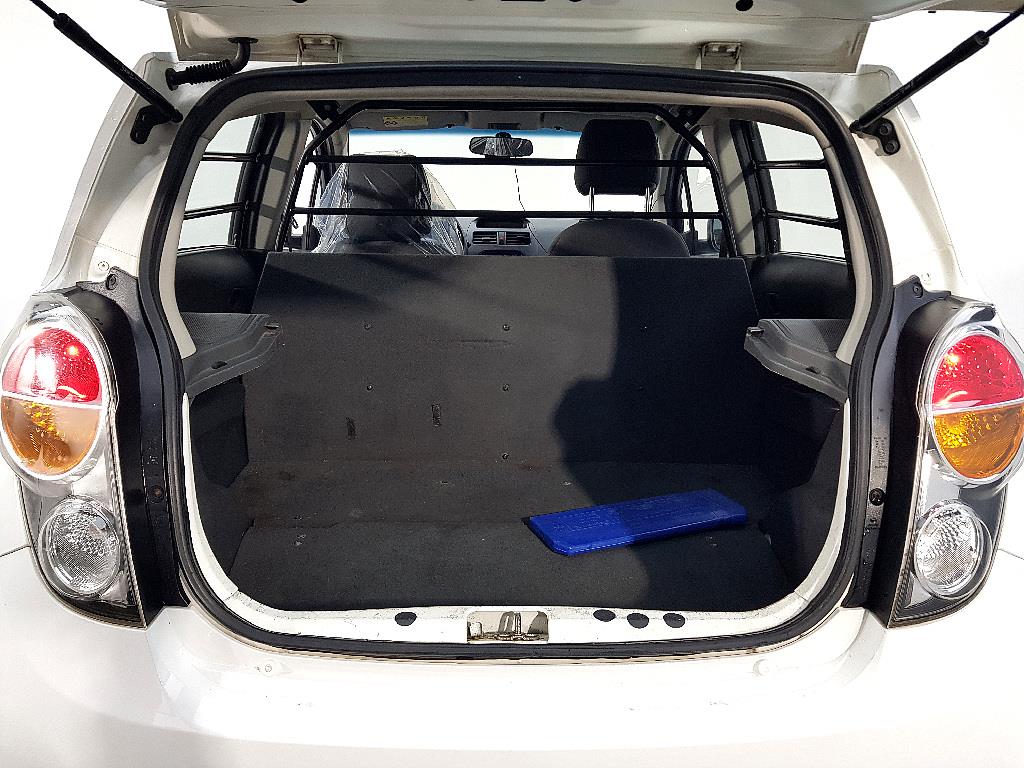 Chevrolet Spark 2011 Blanco - Importación desde Corea - HF Imports Iquique - Foto 16