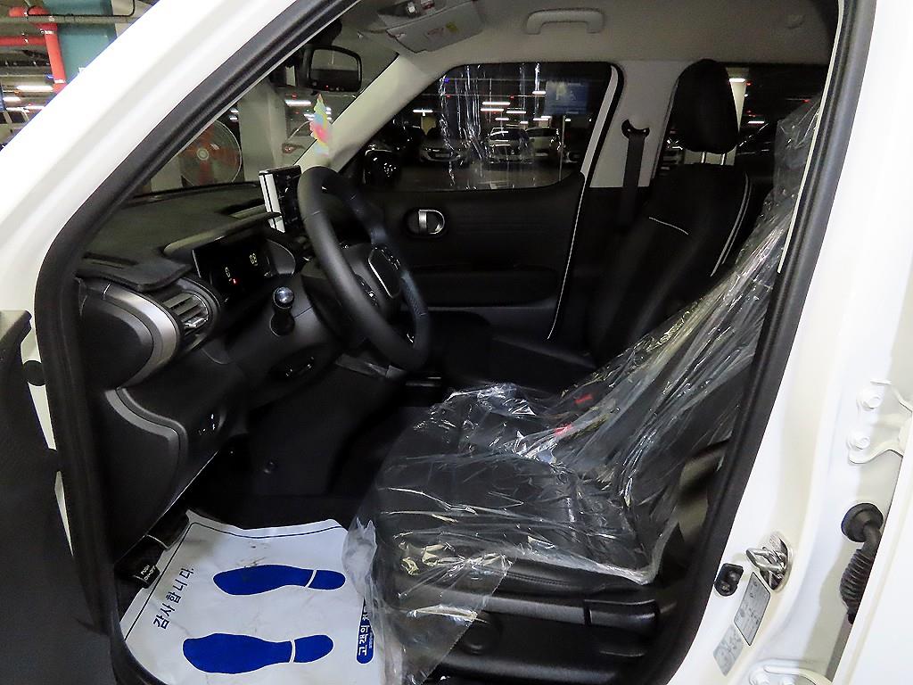 HYUNDAI Casper - Vista 6