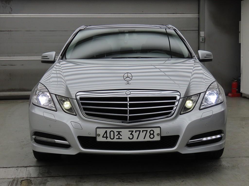 Mercedes Benz E class - Vista 2