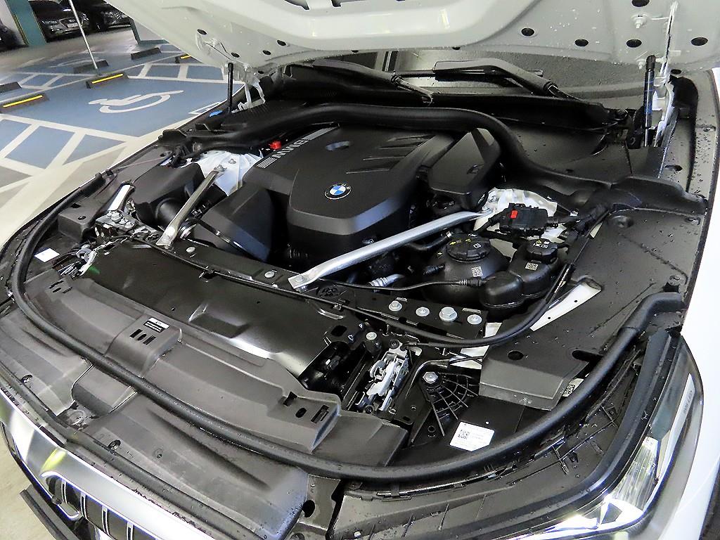 BMW 5 Series 2025 - Importación desde Corea - HF Imports Iquique - Foto 19