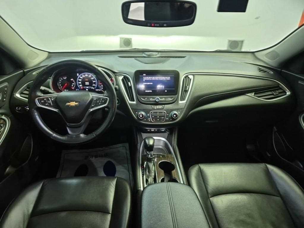 Chevrolet Malibu - Vista 7