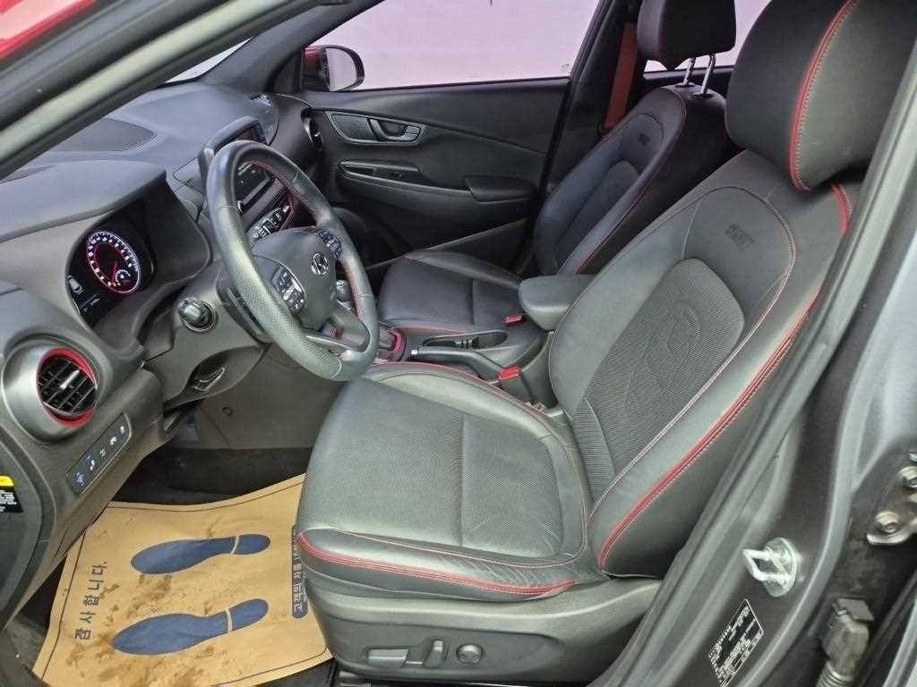 HYUNDAI Kona - Vista 11