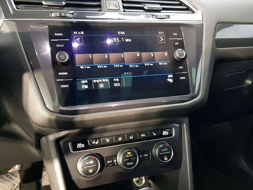 Volkswagen Tiguan - Vista 11