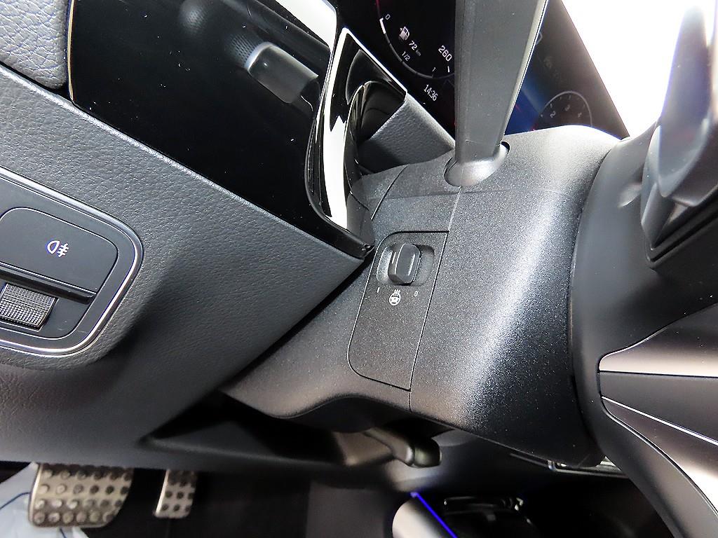 Mercedes Benz GLA Class - Vista 12