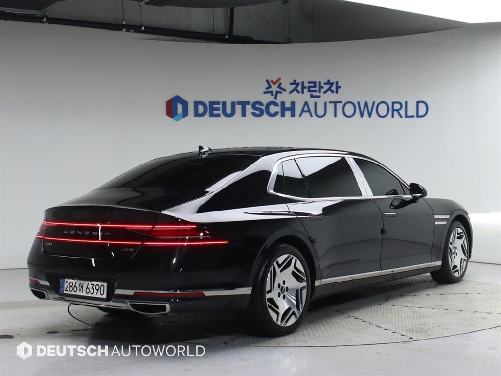 Genesis G90 - Vista 3