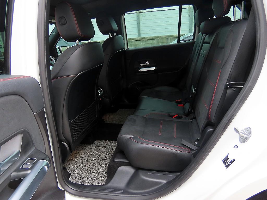 Mercedes Benz GLB Class - Vista 6