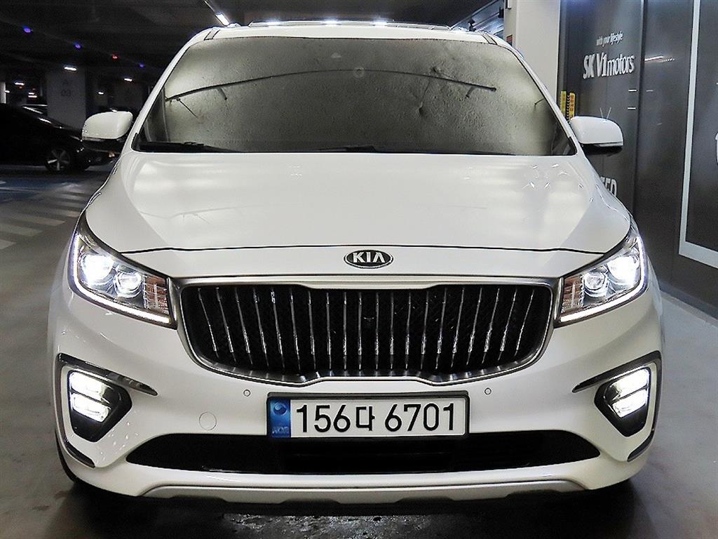 KIA Carnival - Vista 2
