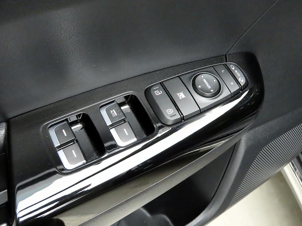 KIA Sportage - Vista 11