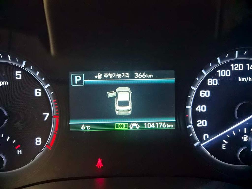 Genesis G80 - Vista 9