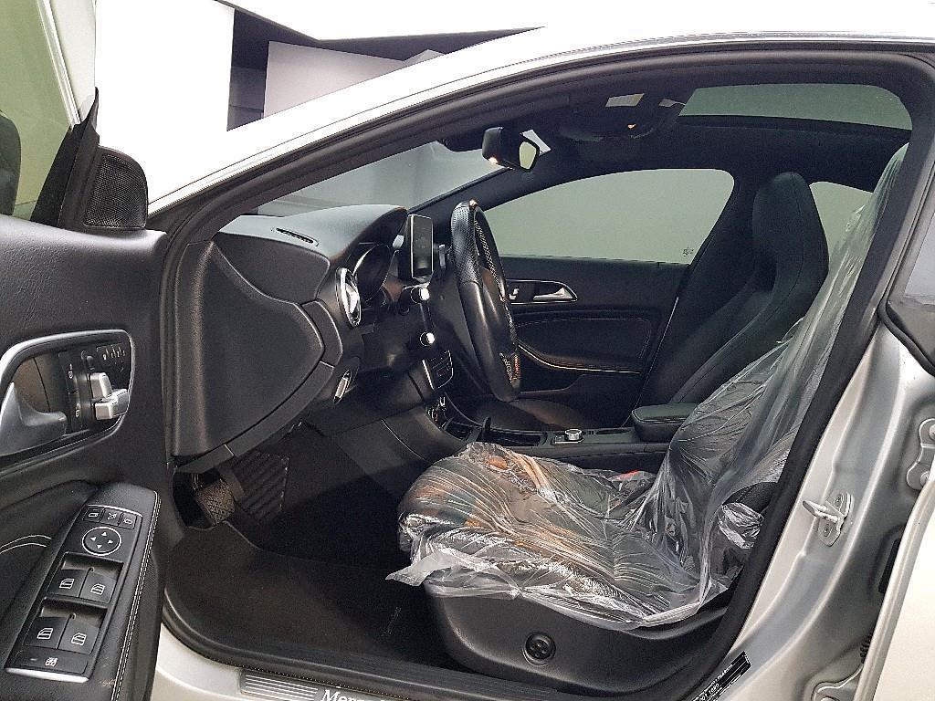 Mercedes Benz CLA Class - Vista 8