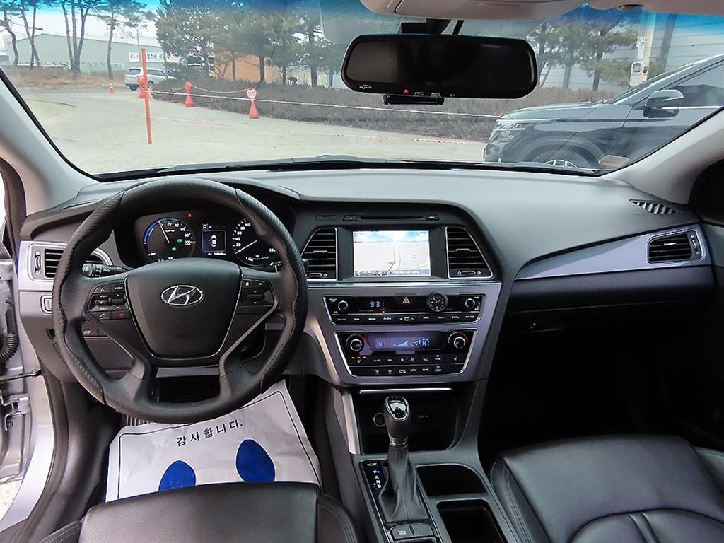 HYUNDAI Sonata - Vista 7