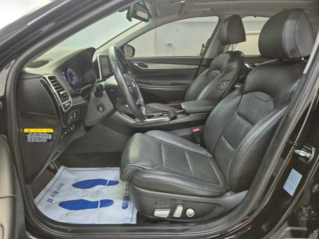 HYUNDAI Grandeur - Vista 11