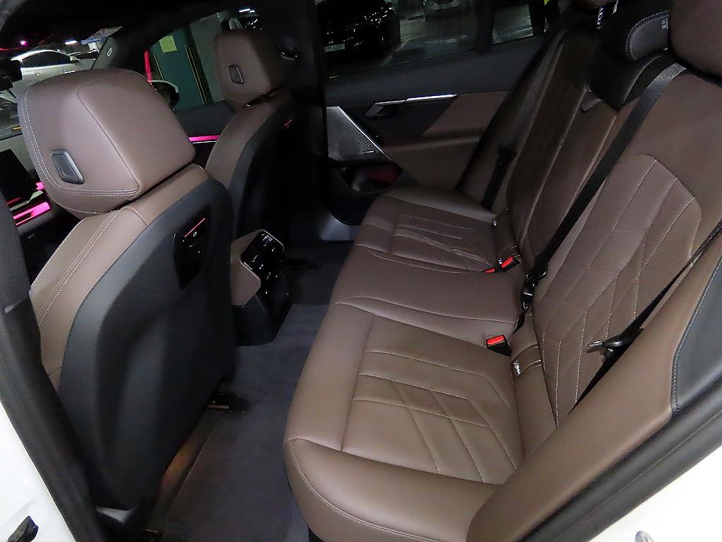 BMW 5 Series - Vista 7