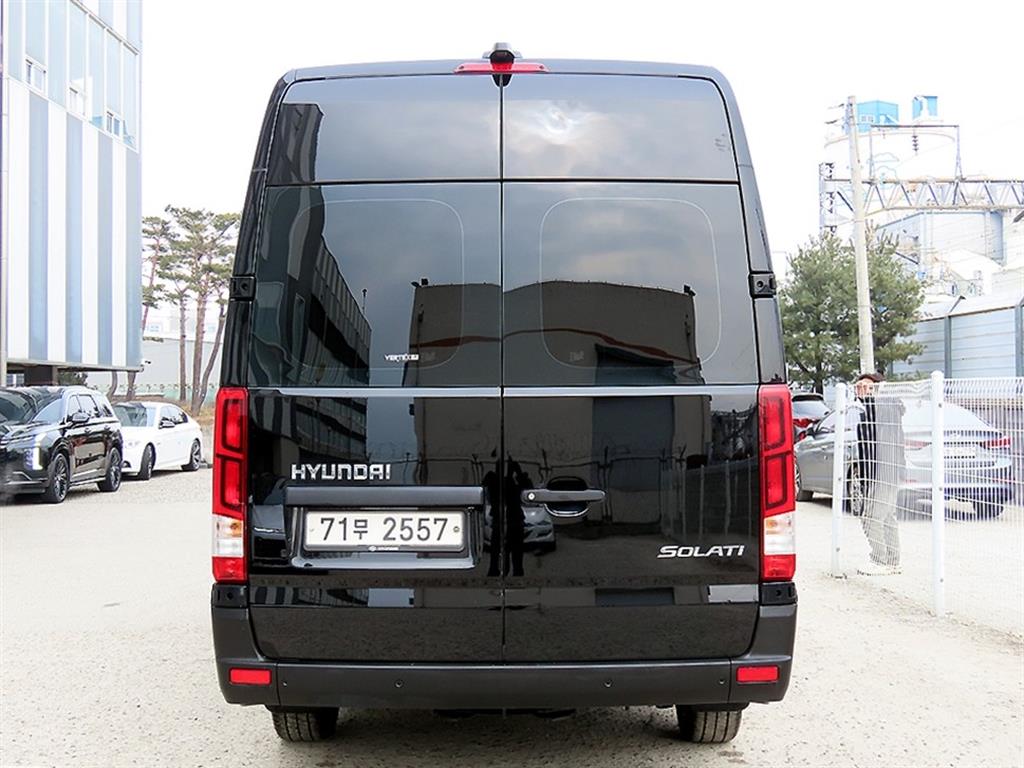 HYUNDAI Solati - Vista 4