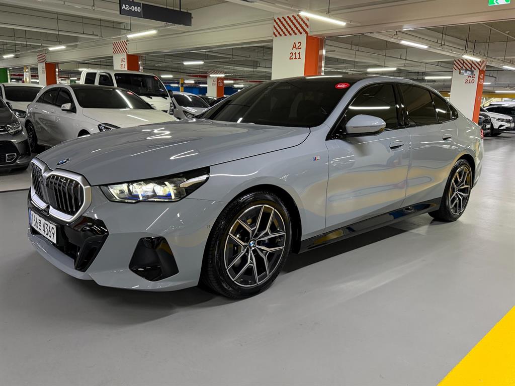 BMW 5 Series - Vista 3