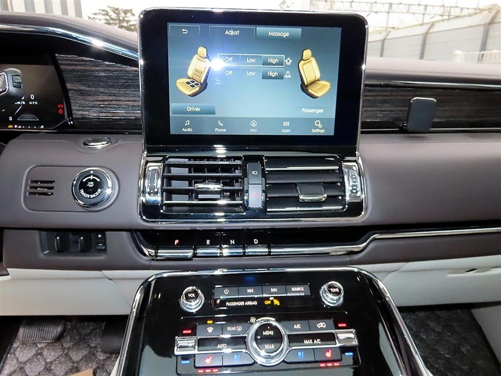 Lincoln Navigator 2018 Blanco - Importación desde Corea - HF Imports Iquique - Foto 14