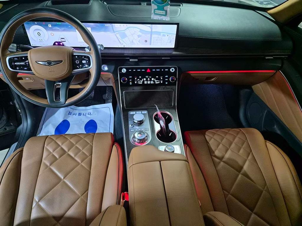 Genesis GV80 - Vista 10