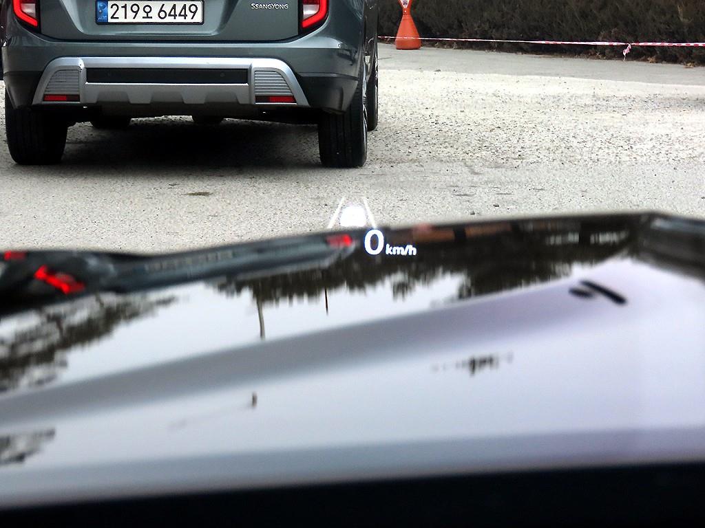 Genesis G70 - Vista 10