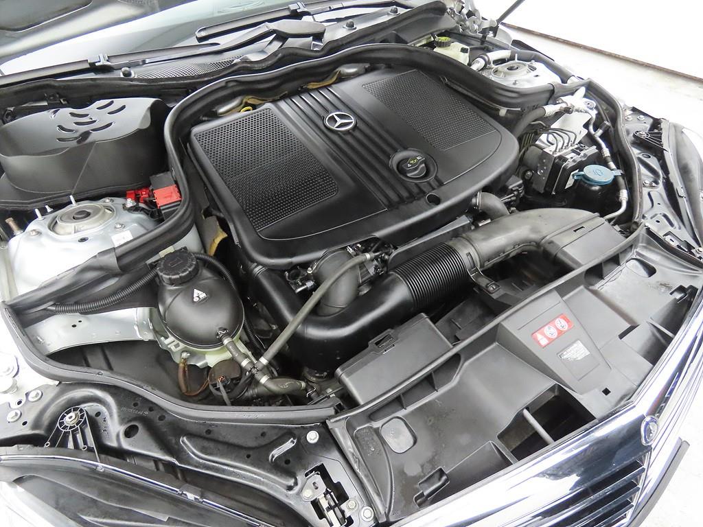 Mercedes Benz E class 2012 Plateado - Importación desde Corea - HF Imports Iquique - Foto 19