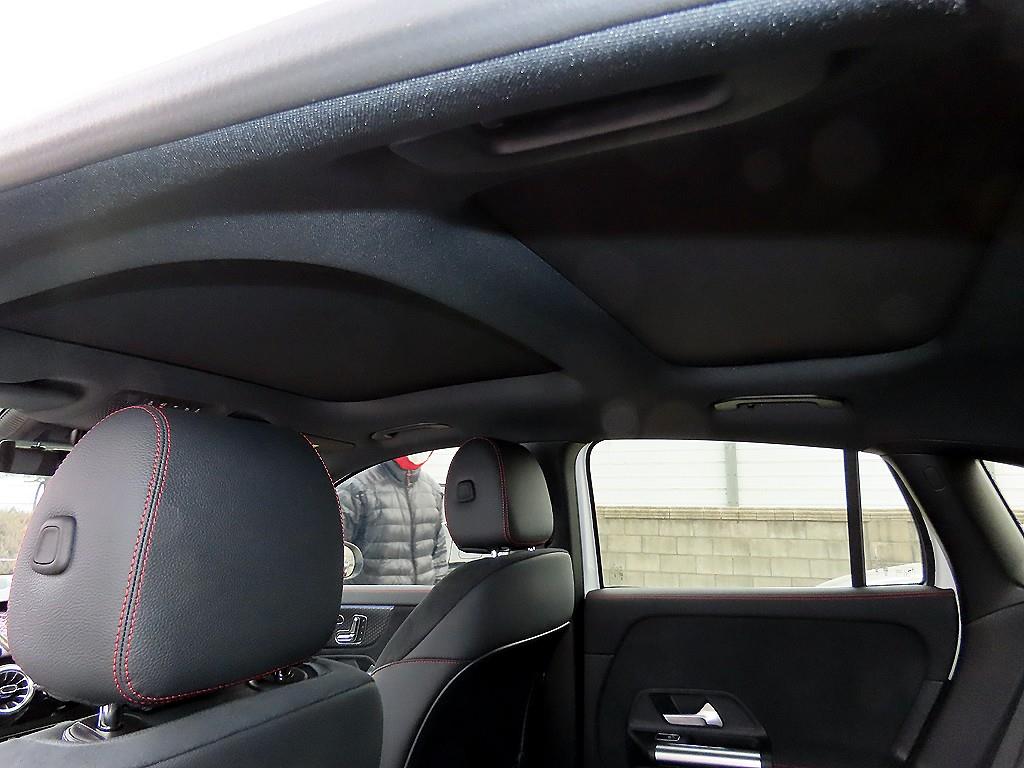 Mercedes Benz GLA Class 2025 Blanco - Importación desde Corea - HF Imports Iquique - Foto 17