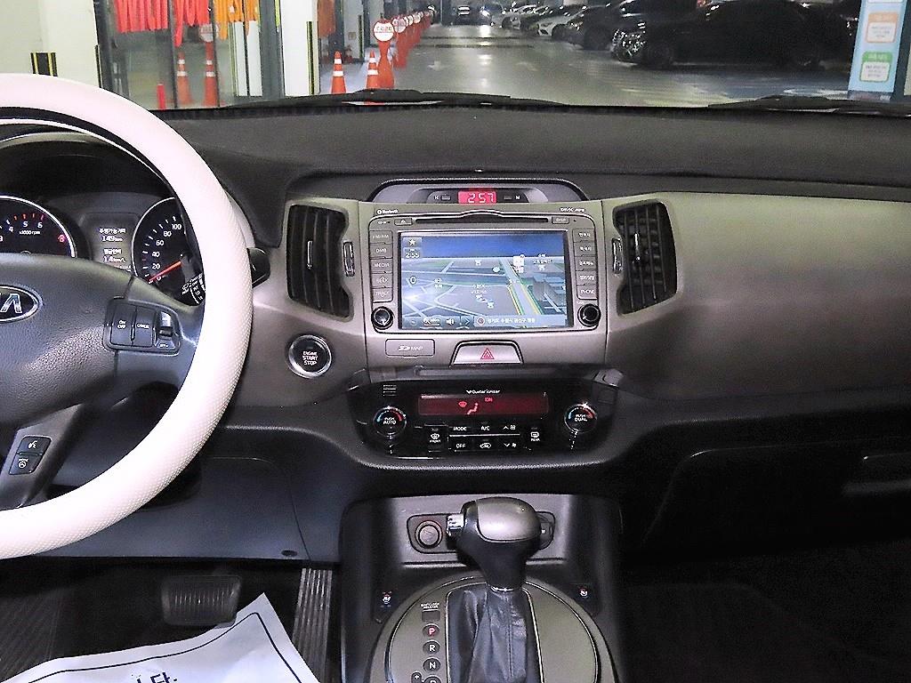 KIA Sportage - Vista 11