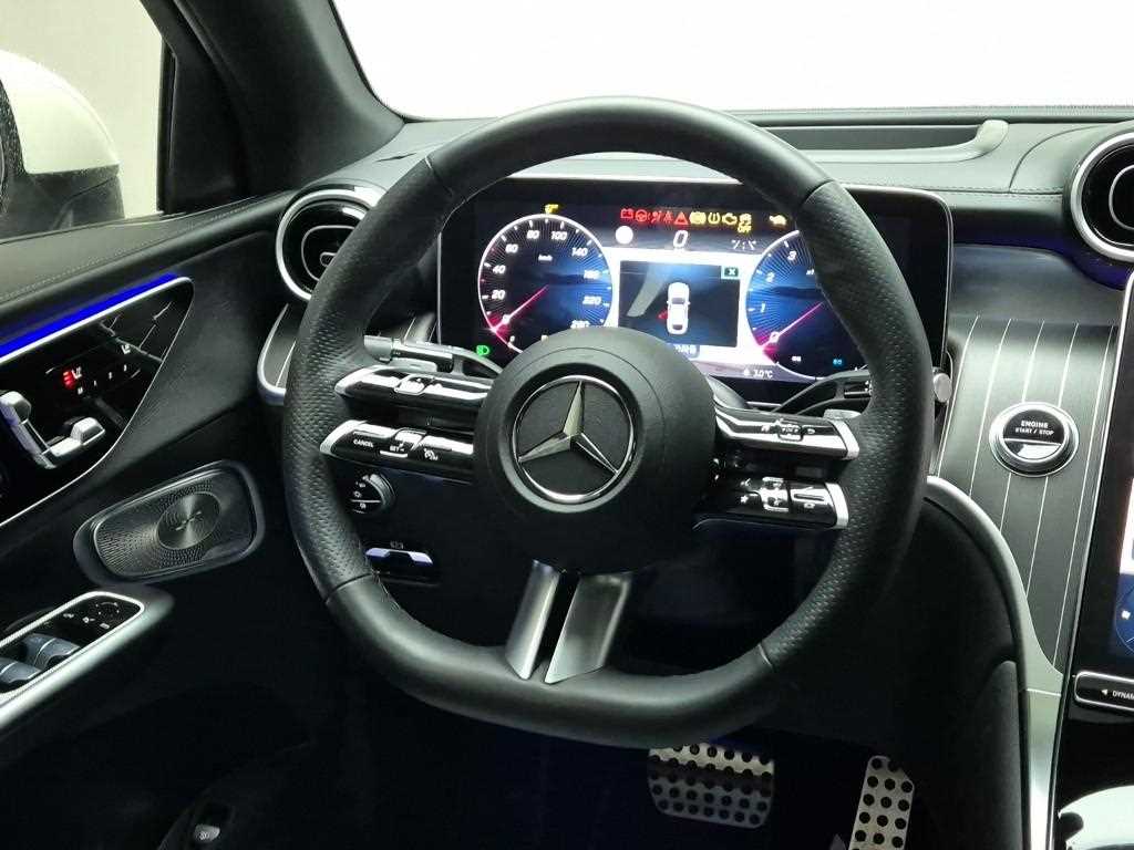 Mercedes Benz GLC Class - Vista 9