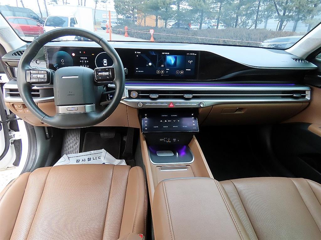 HYUNDAI Grandeur - Vista 7