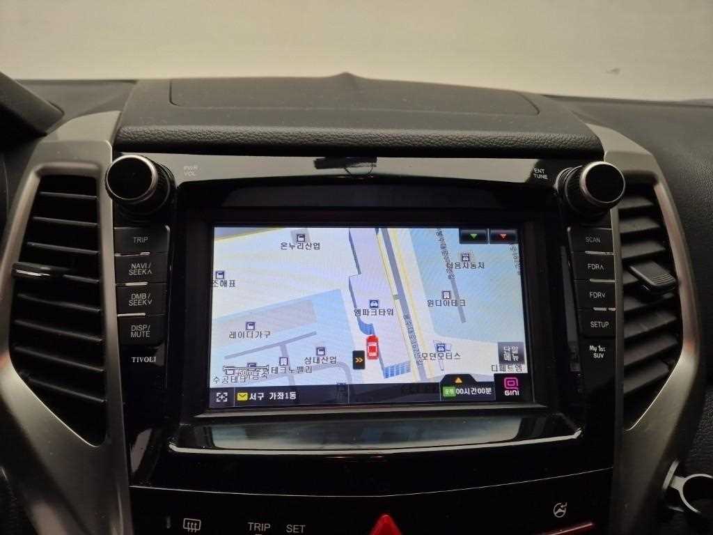 Ssangyong Tivoli 2016 Blanco - Importación desde Corea - HF Imports Iquique - Foto 13