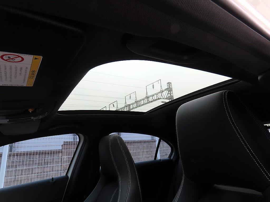 Mercedes Benz A Class 2015 Blanco - Importación desde Corea - HF Imports Iquique - Foto 16