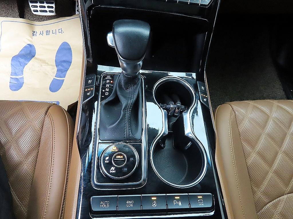 KIA Mohave - Vista 10