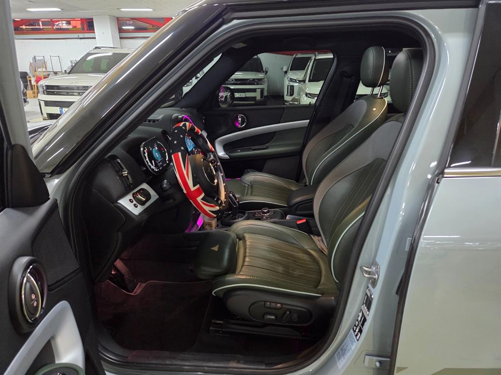 Mini Countryman - Vista 6