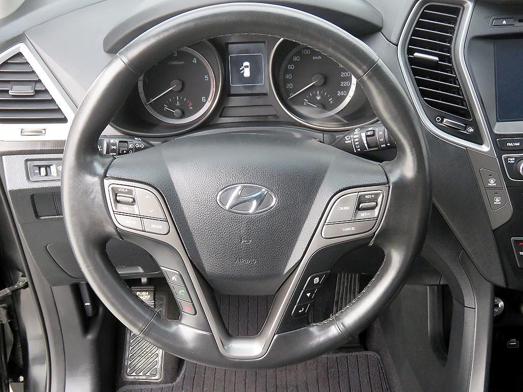 HYUNDAI Santa Fe - Vista 10