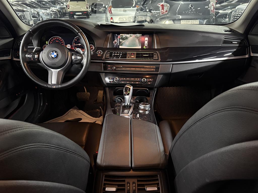 BMW 5 Series - Vista 8