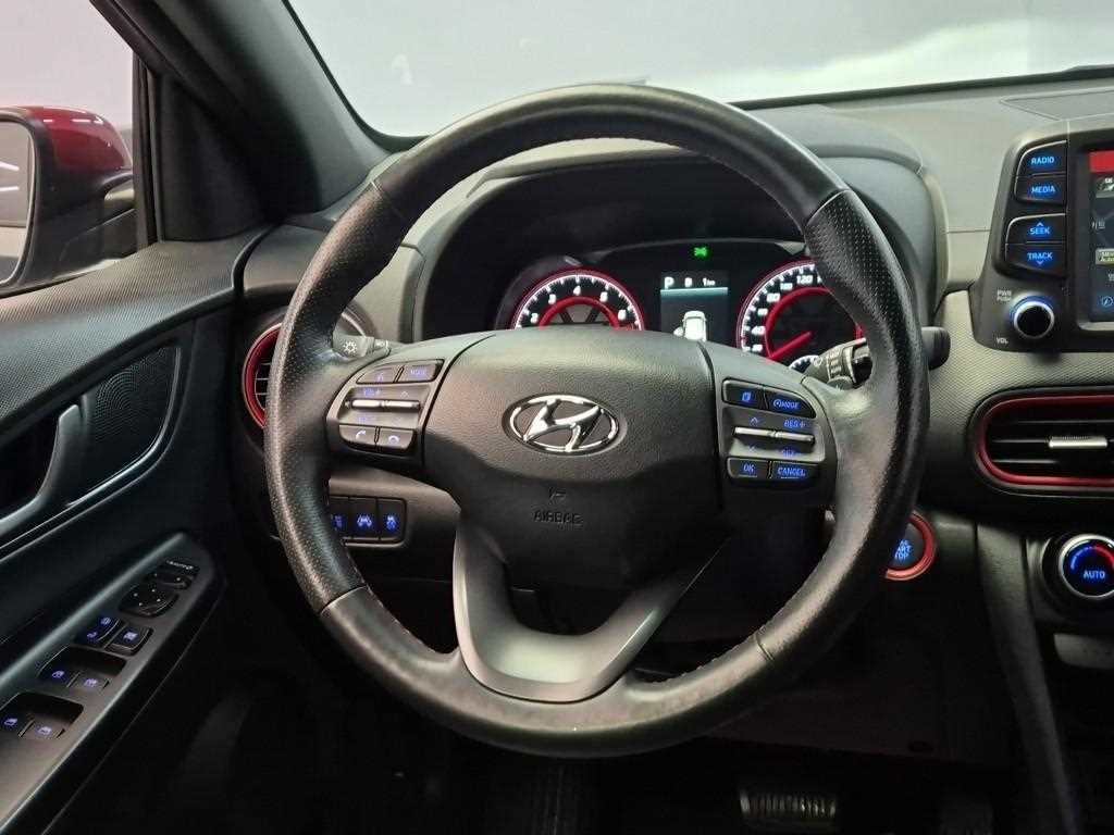 HYUNDAI Kona - Vista 9