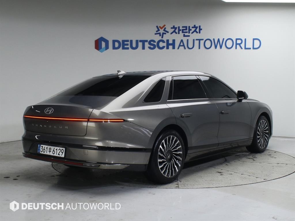 HYUNDAI Grandeur - Vista 2