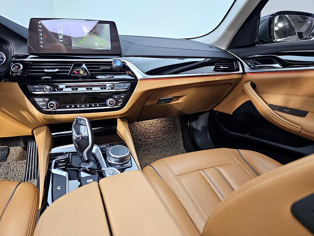 BMW 5 Series - Vista 10