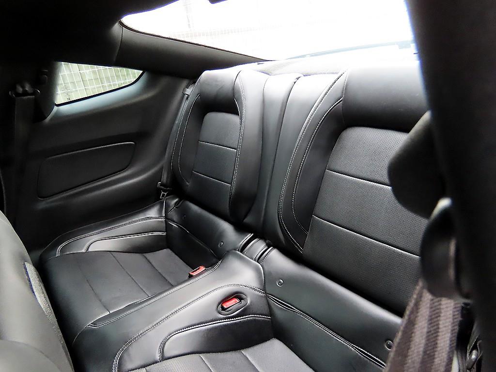 Ford Mustang - Vista 6